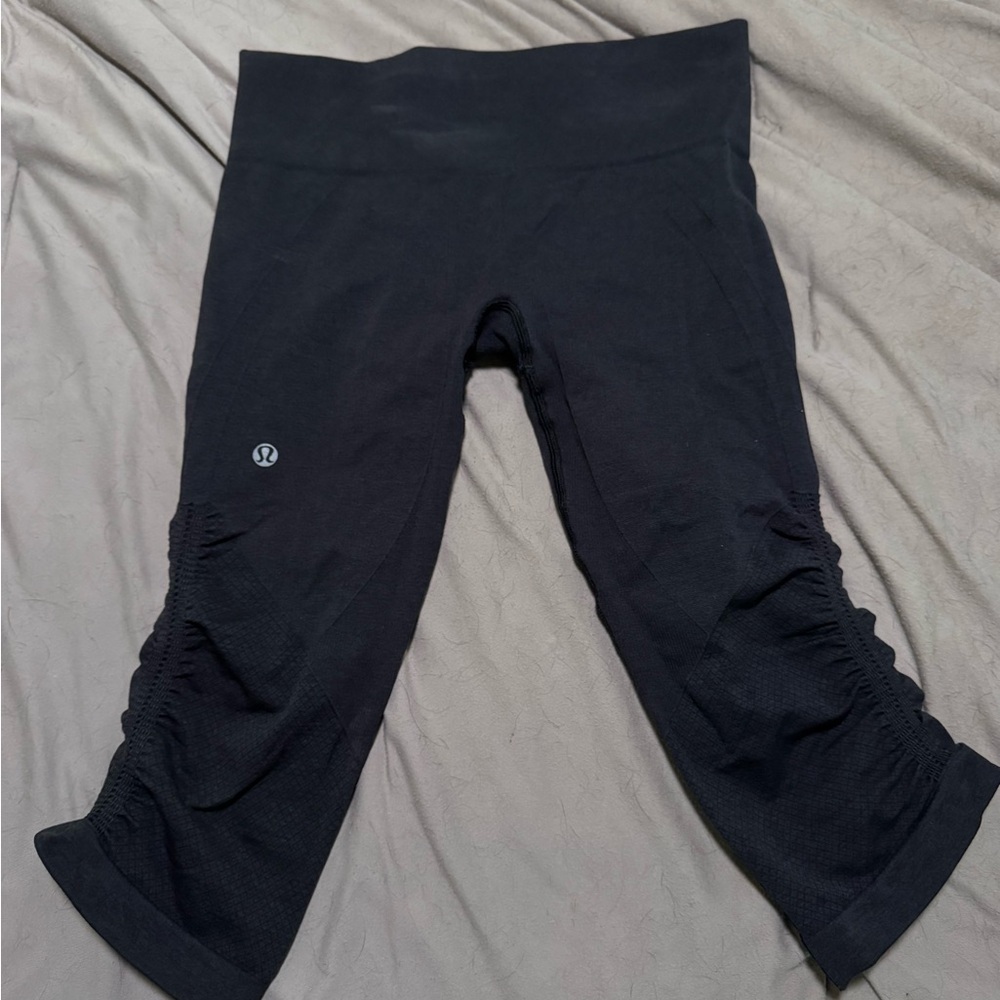 lululemon athletica cropped leggings